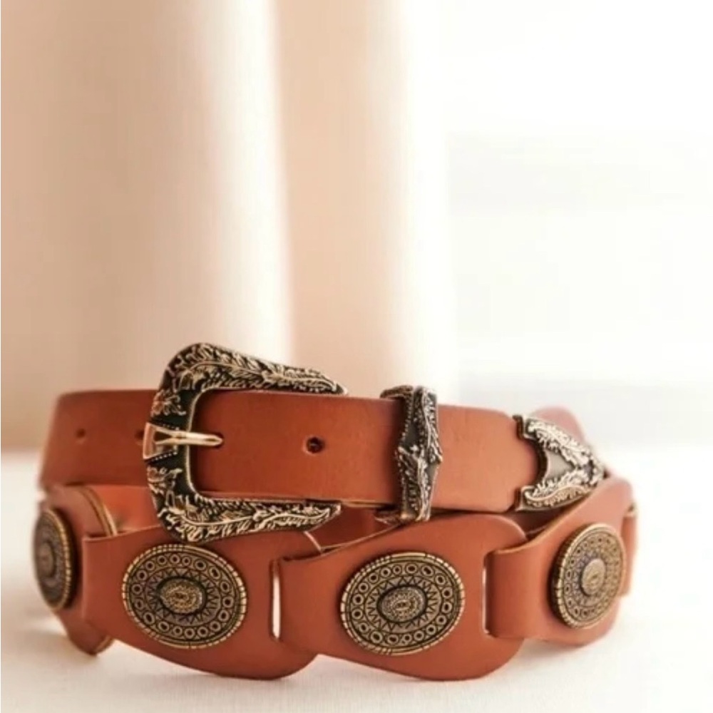 Sezane Tan Leather Belt with Gold Detailing